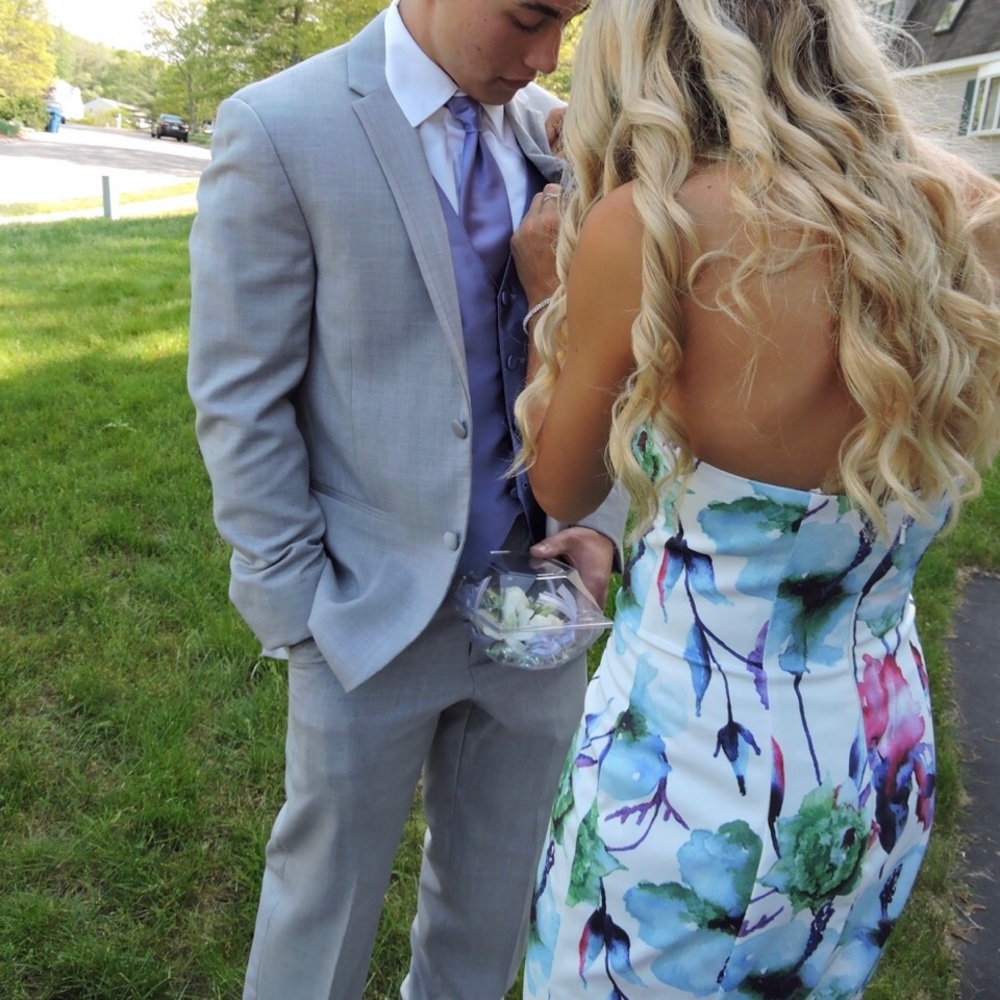 PROM DRESS FLORAL - Picture 3 of 3